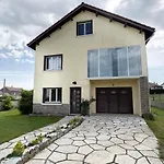 Maison 3 Chambres Avec Jardin Et Garage *