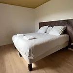 Apartmán Maison 3 Chambres Avec Jardin Et Garage *