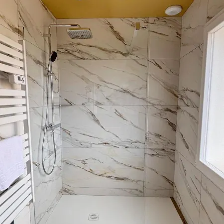 Maison 3 Avec Jardin Et Garage *