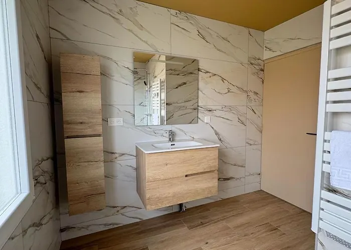 3 Avec Jardin Et Garage Apartament *