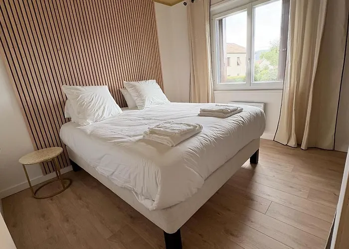 3 Avec Jardin Et Garage Apartamento *