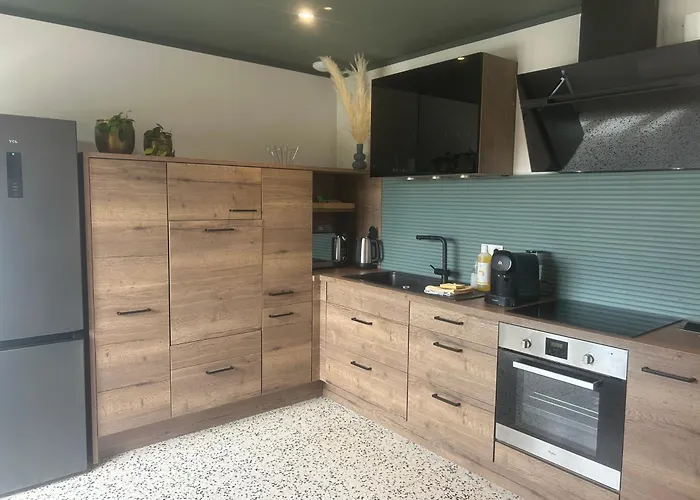 3 Avec Jardin Et Garage *